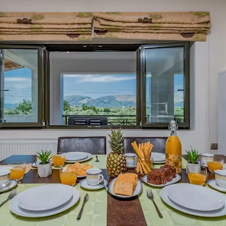 V And H House - Cozy & Ideal For Families, By Zantewize Nyaraló