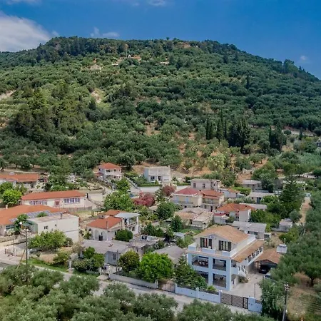 V And H House - Cozy & Ideal For Families, By Zantewize * Kalipádhon